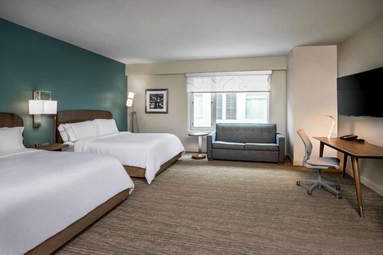 Element Hampton Peninsula Town Center Hotel Exterior foto